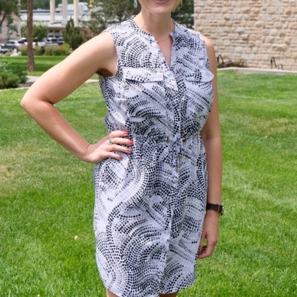 H&M White Black Gray Patterned Sleeveless Shirt Dress Size 2 - Picture 16 of 16
